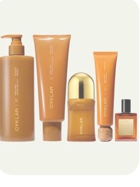Vanilla Verve Vault Set- includes bag charm- Free Shipping!